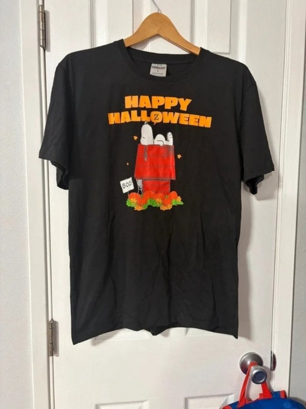Peanuts Snoopy Happy Halloween Black T-Shirt Large - Picture 3 of 5